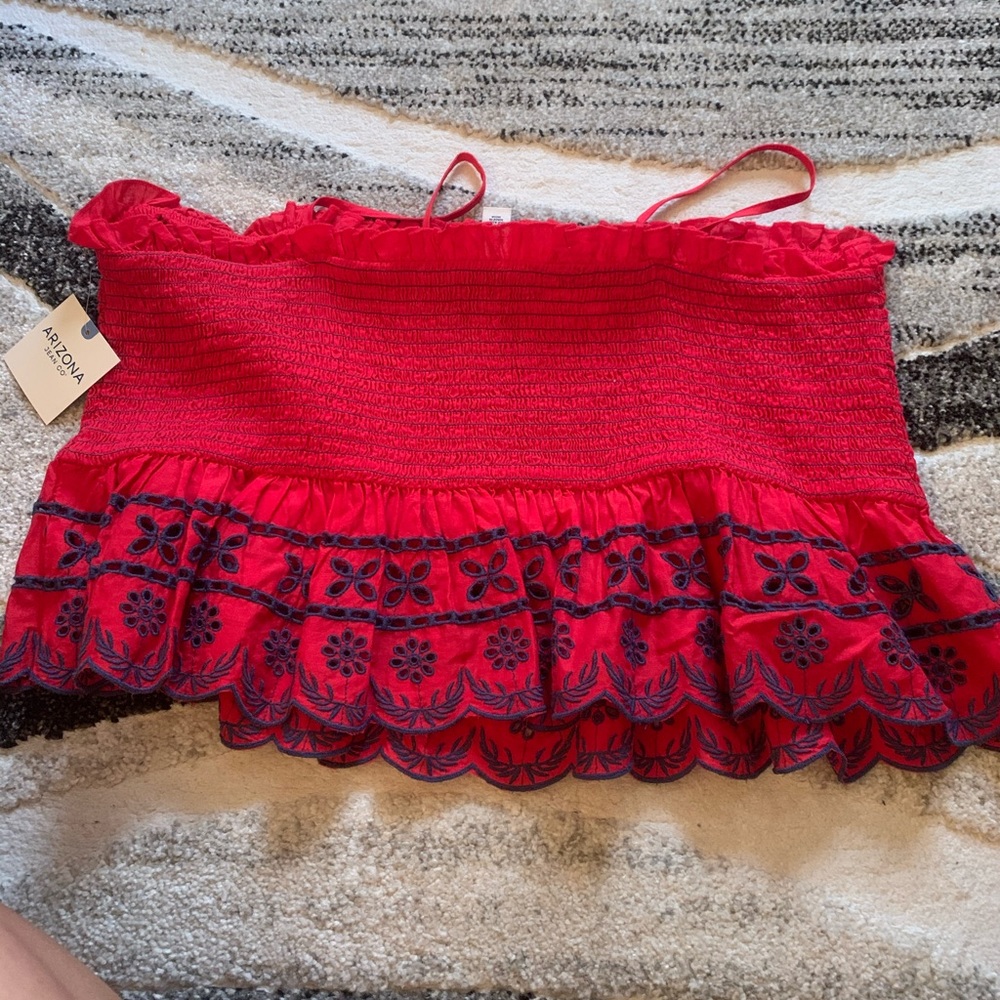 Tank - Picture 4 of 4